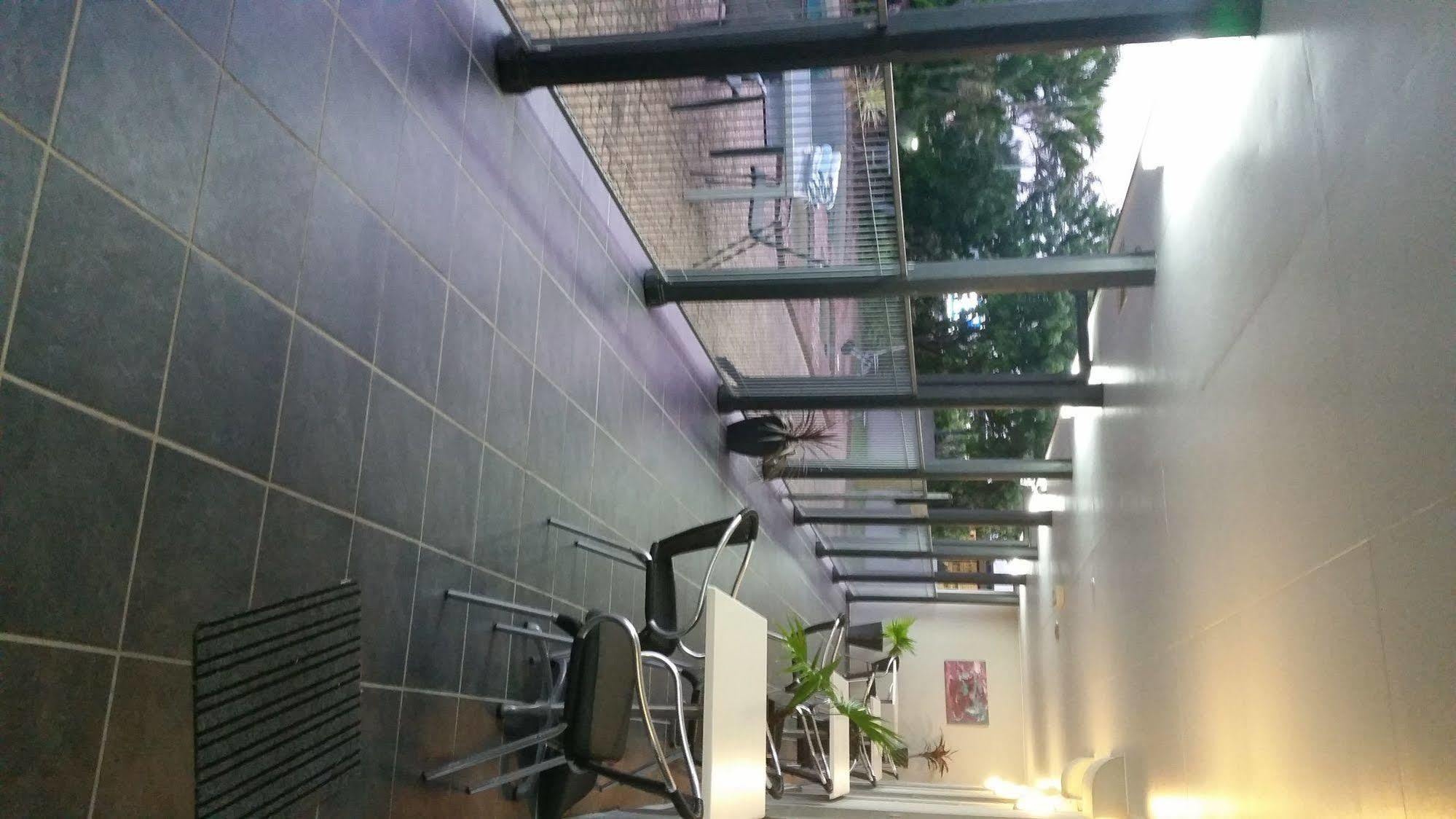 מקיי Alara Motor Inn מראה חיצוני תמונה